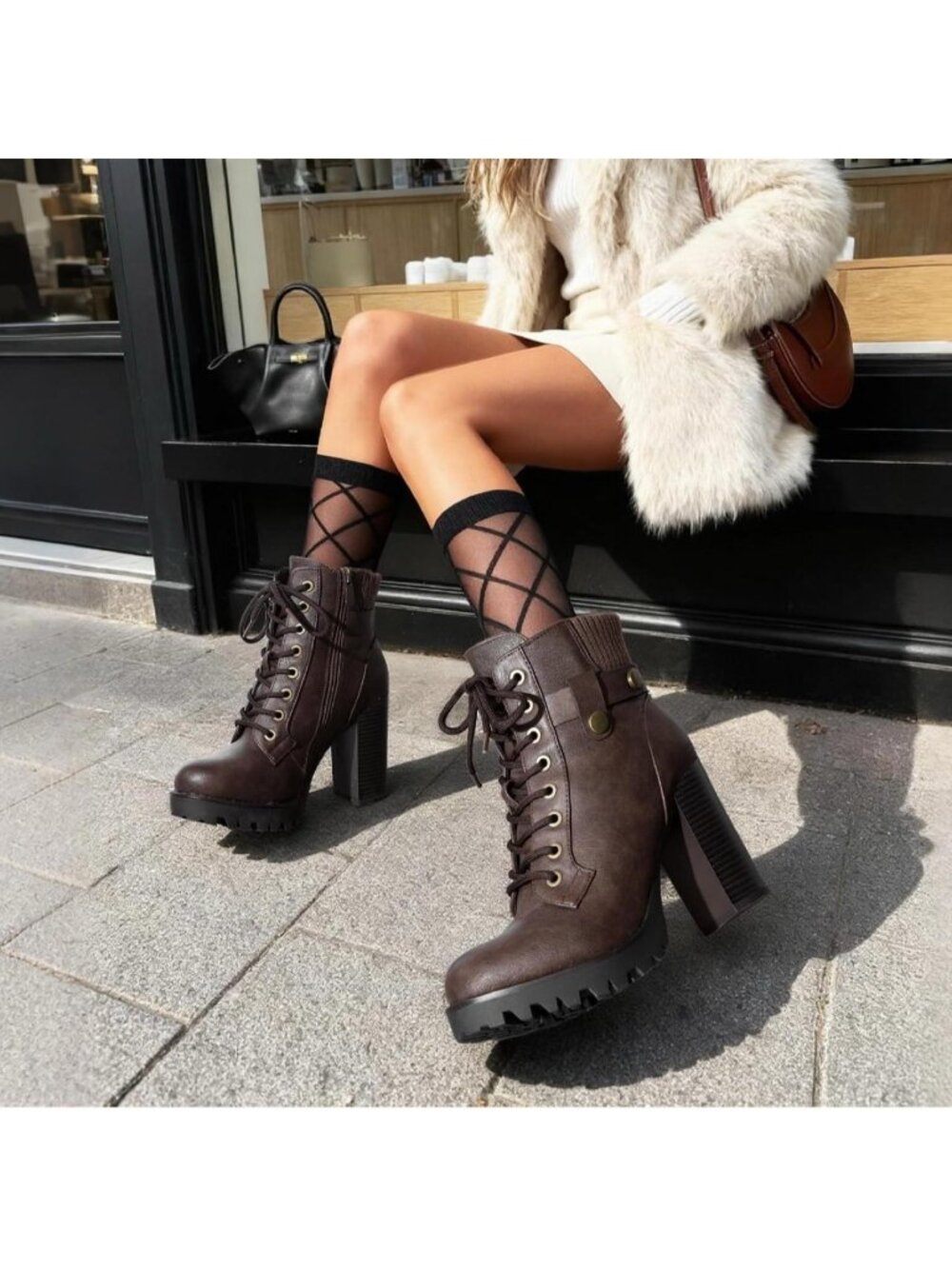 DREAM PAIRS Women's Lace up Combat Ankle Boots Shoes.